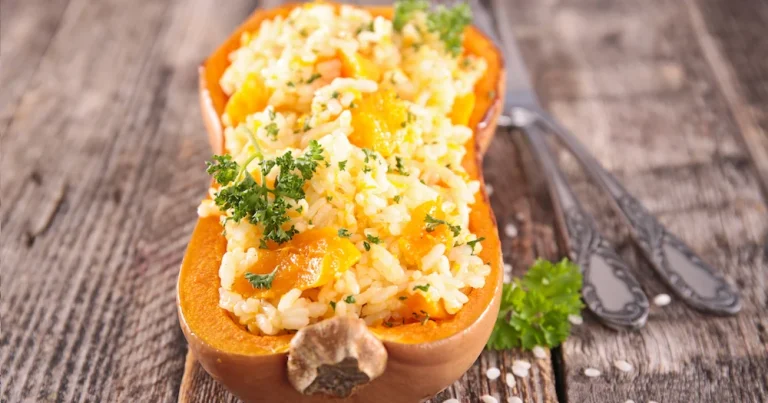 Cette courge butternut farcie est très facile à reproduire pour un dîner gourmand !